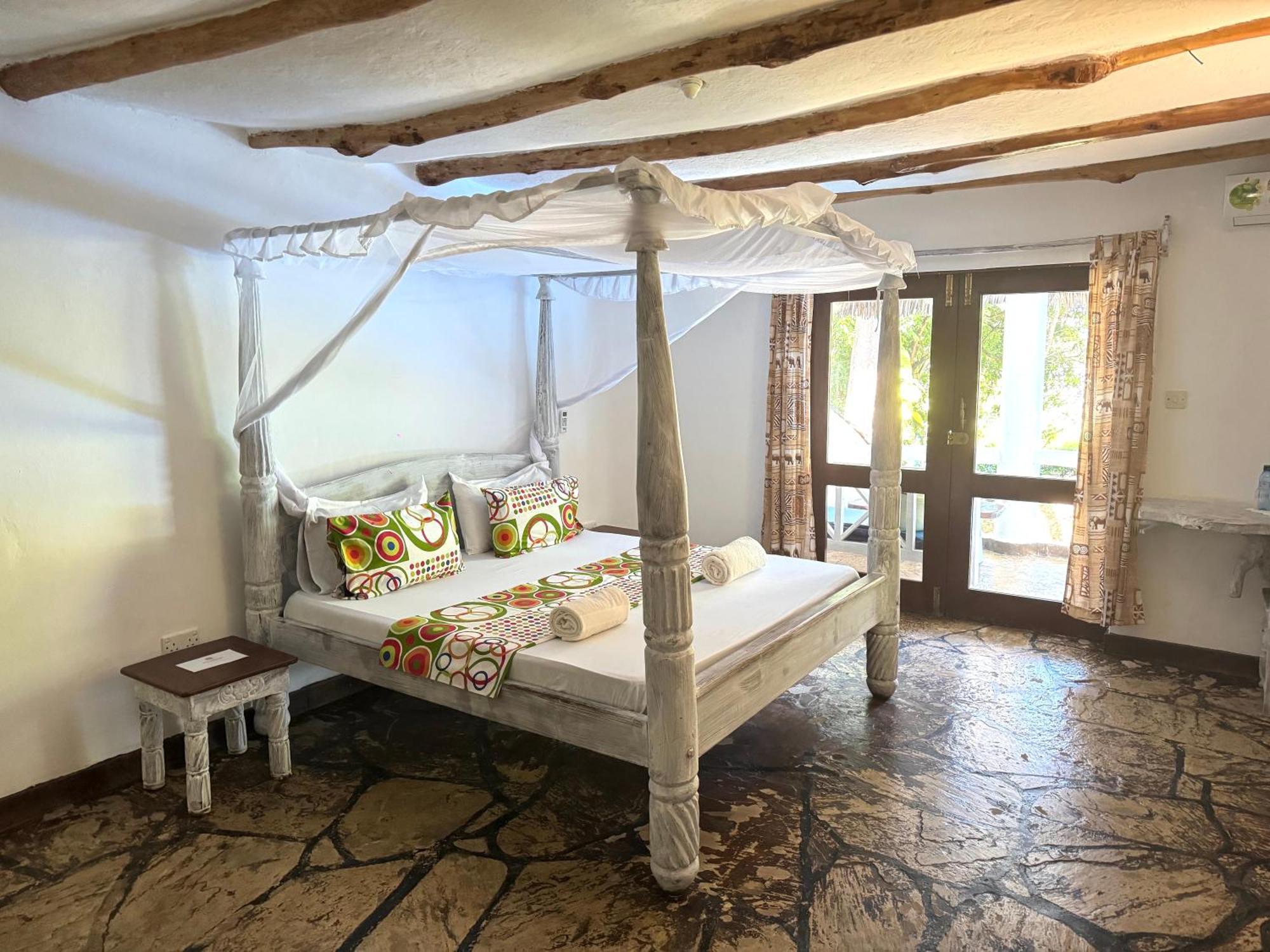 Soul Breeze Beach Resort Diani Beach Zewnętrze zdjęcie